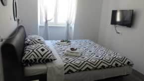 Отель Guest house Ivan  Шибеник